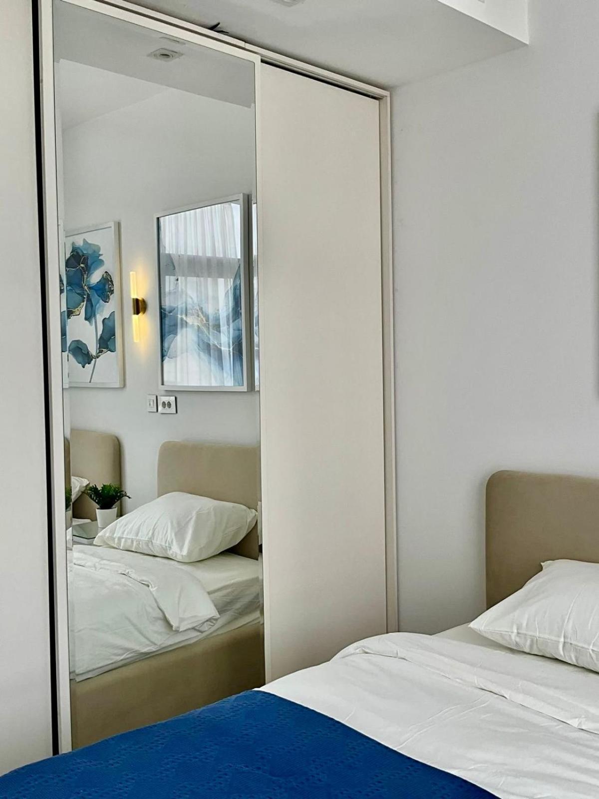 Apartment Baytna Festival Iconic