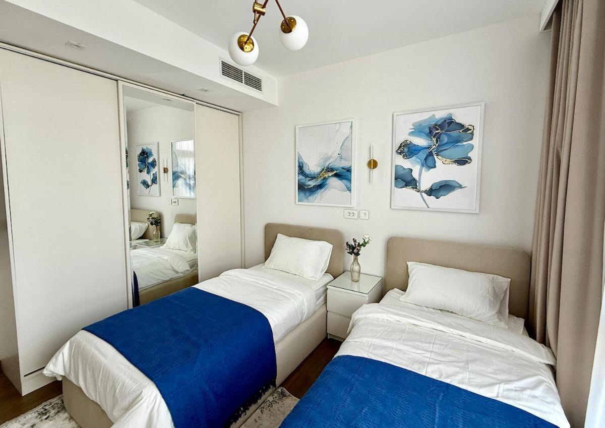 Apartment Baytna Festival Iconic